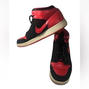 Nike Air Jordan 1 Phat GS ,Black & Red #364781-017 Youth Size 7Y 2011-12
